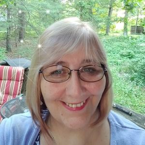 Meet your Posher, Annette